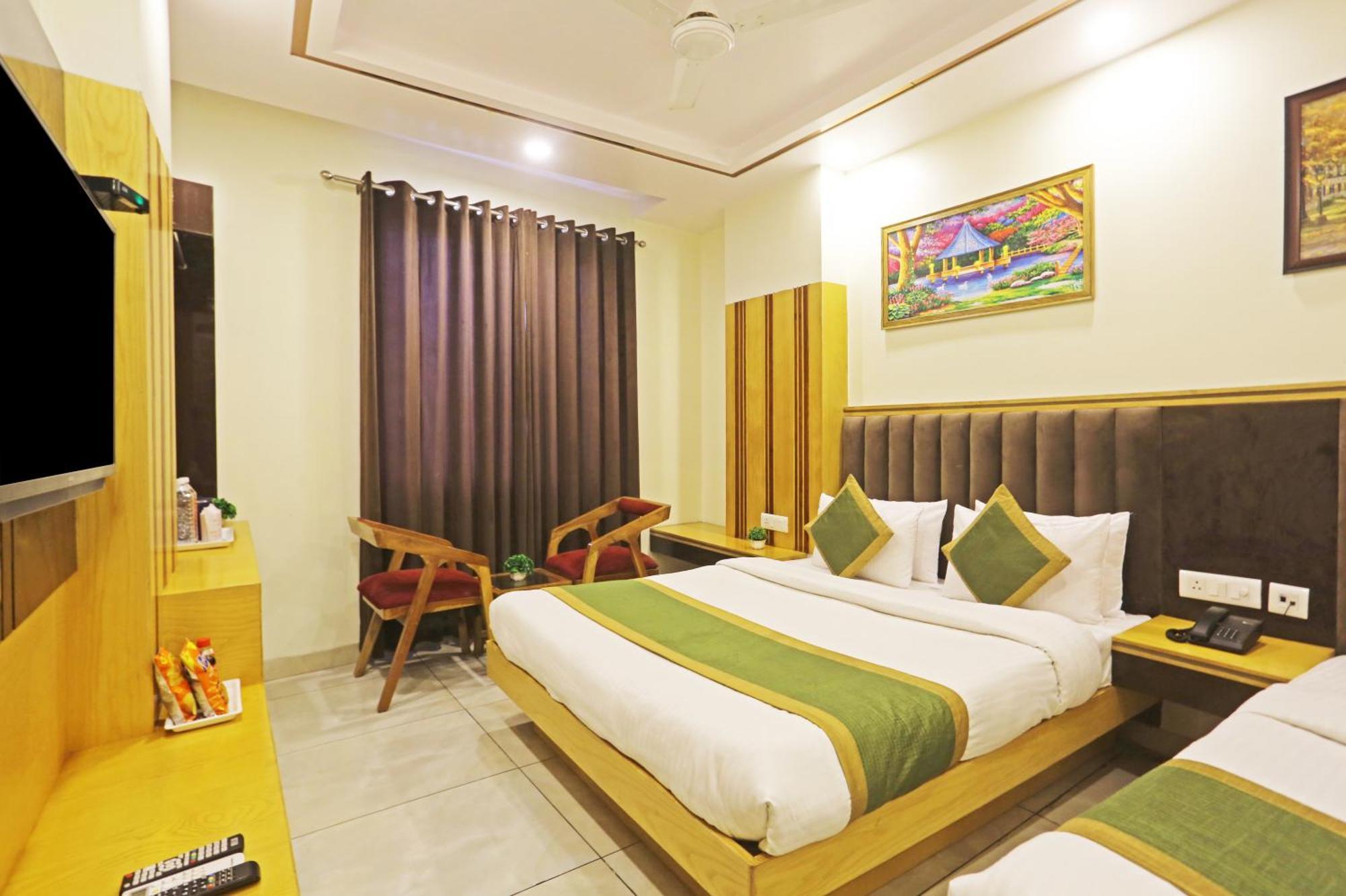 Hotel Aman Imperial Just A Minute Away From New Delhi Railway Station And Connaught Place エクステリア 写真