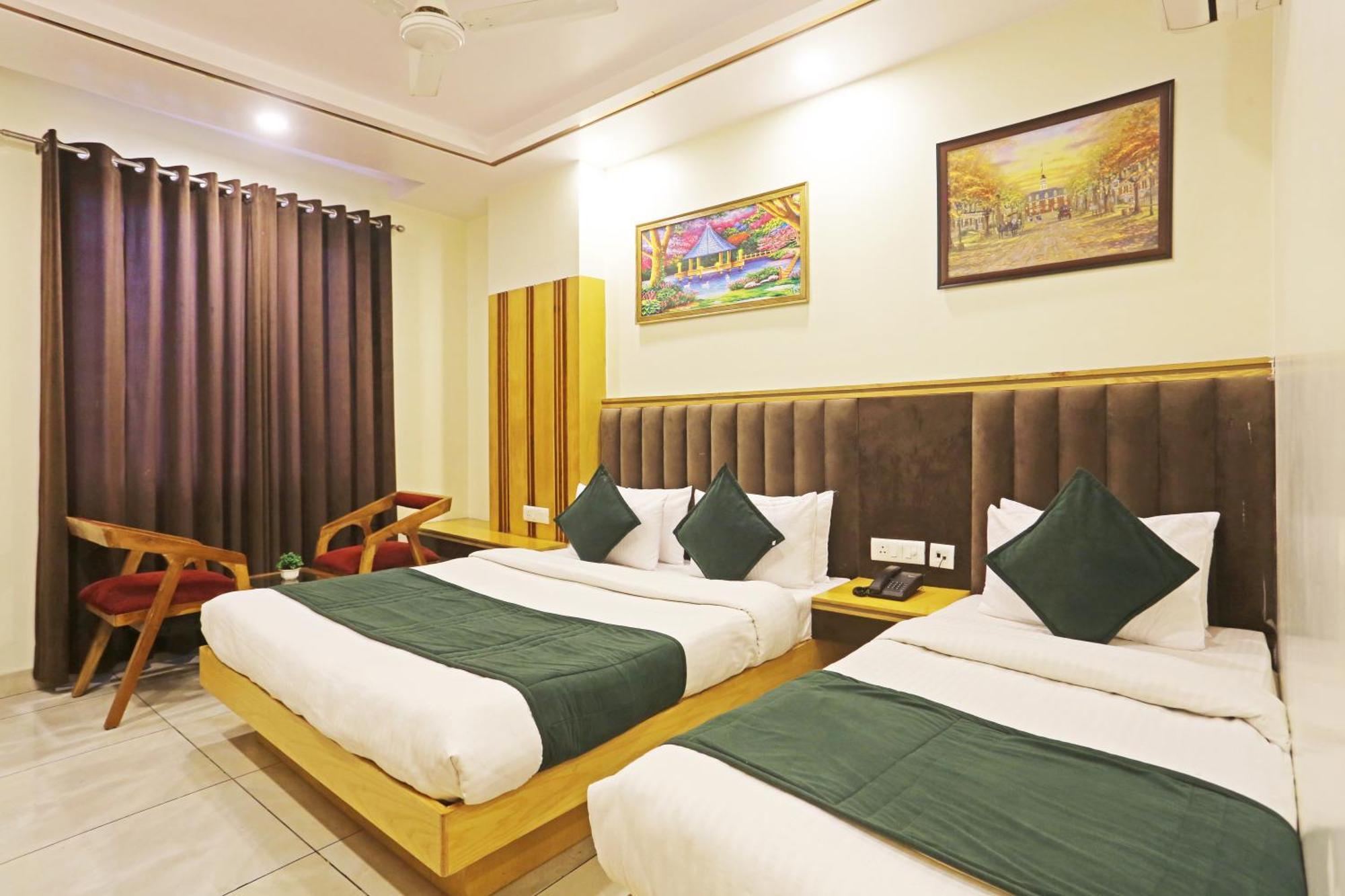 Hotel Aman Imperial Just A Minute Away From New Delhi Railway Station And Connaught Place エクステリア 写真