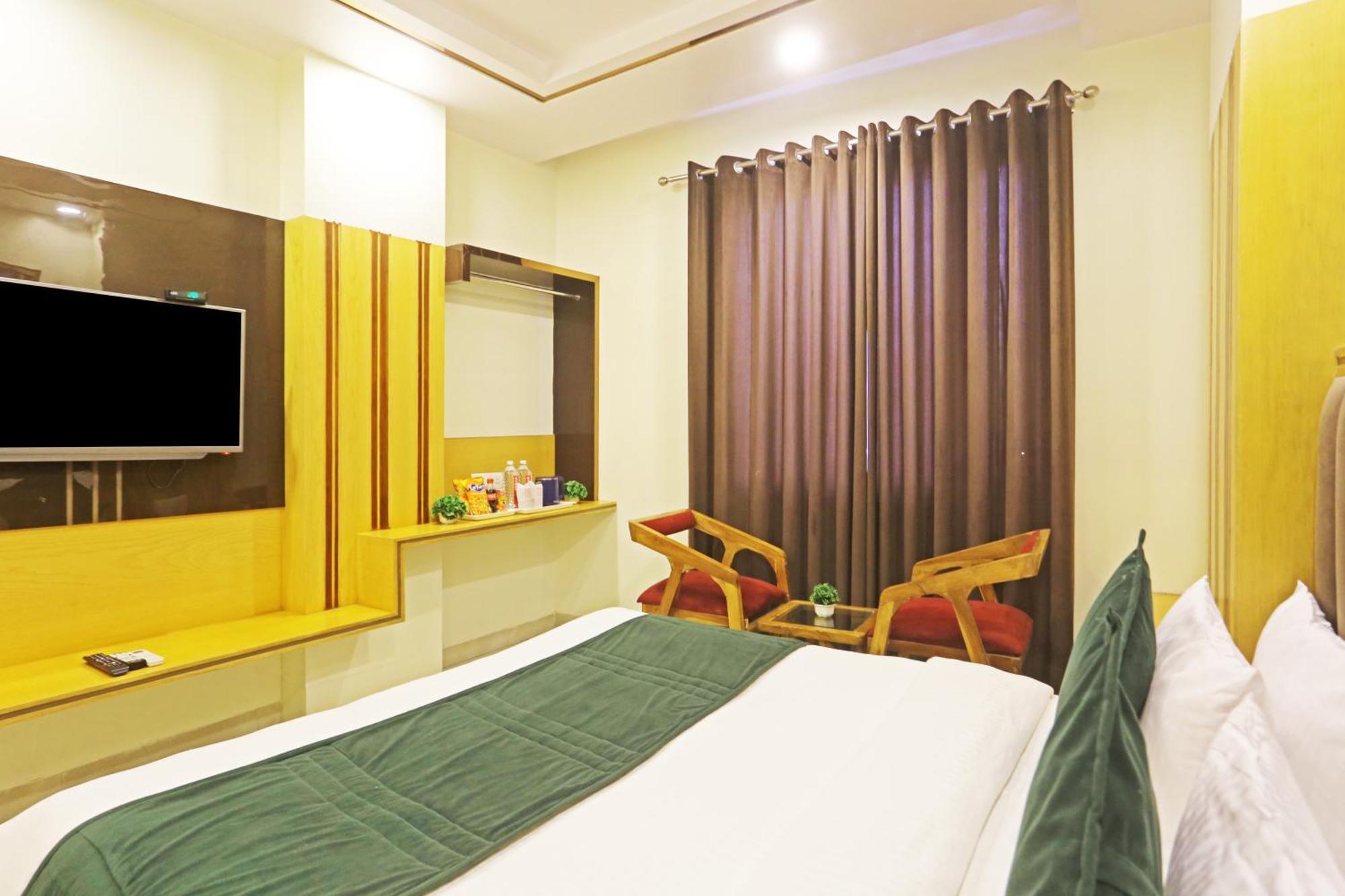 Hotel Aman Imperial Just A Minute Away From New Delhi Railway Station And Connaught Place エクステリア 写真