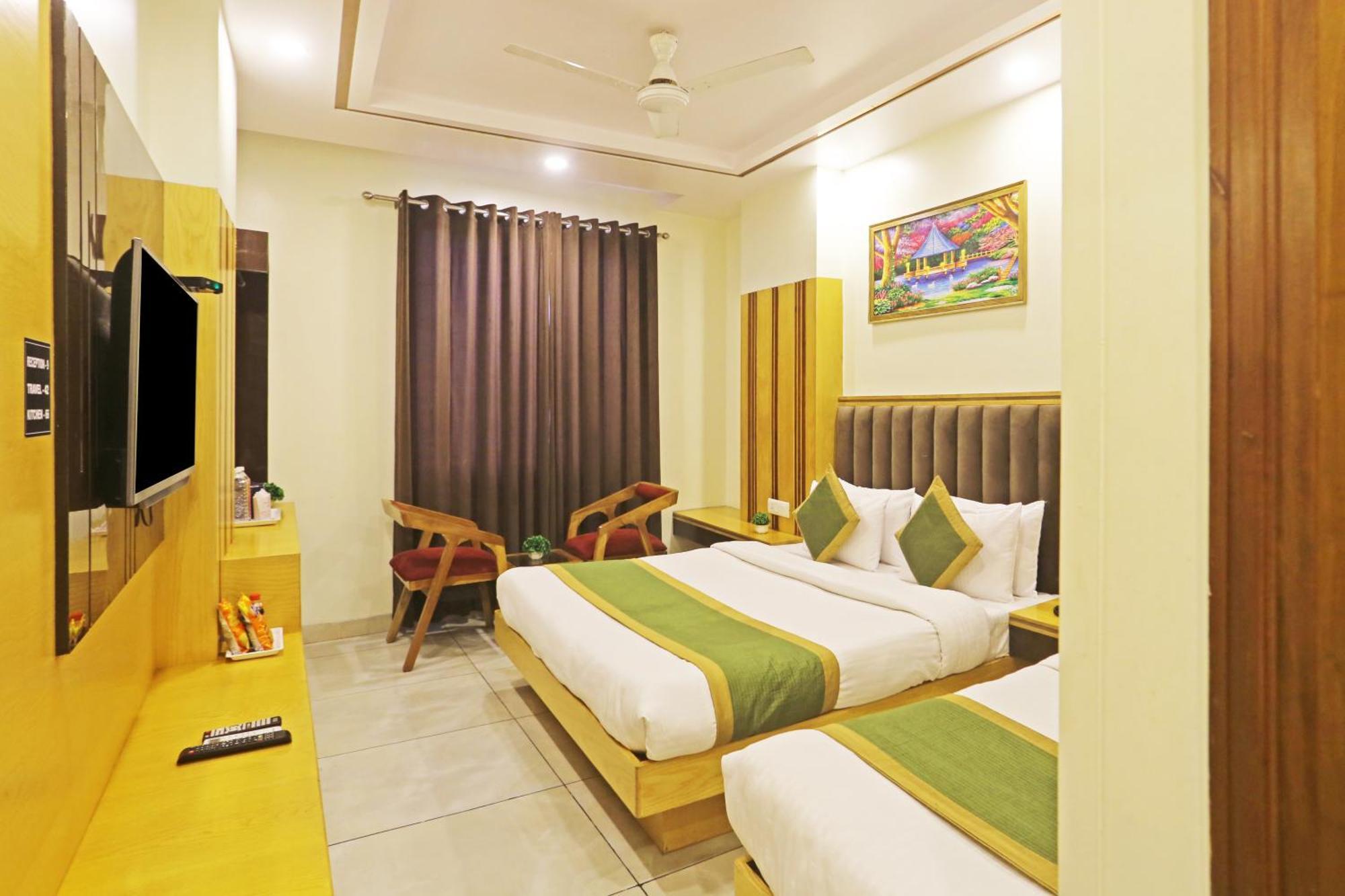 Hotel Aman Imperial Just A Minute Away From New Delhi Railway Station And Connaught Place エクステリア 写真