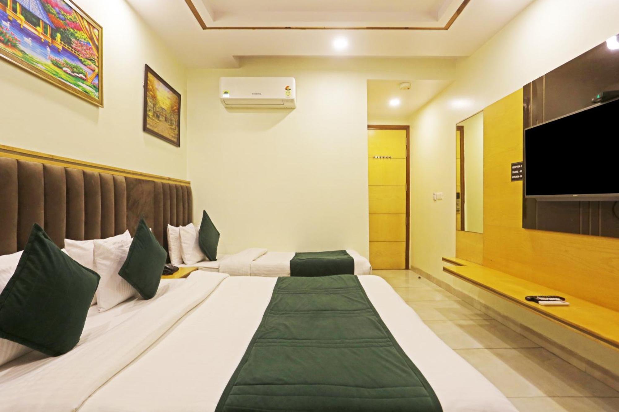 Hotel Aman Imperial Just A Minute Away From New Delhi Railway Station And Connaught Place エクステリア 写真