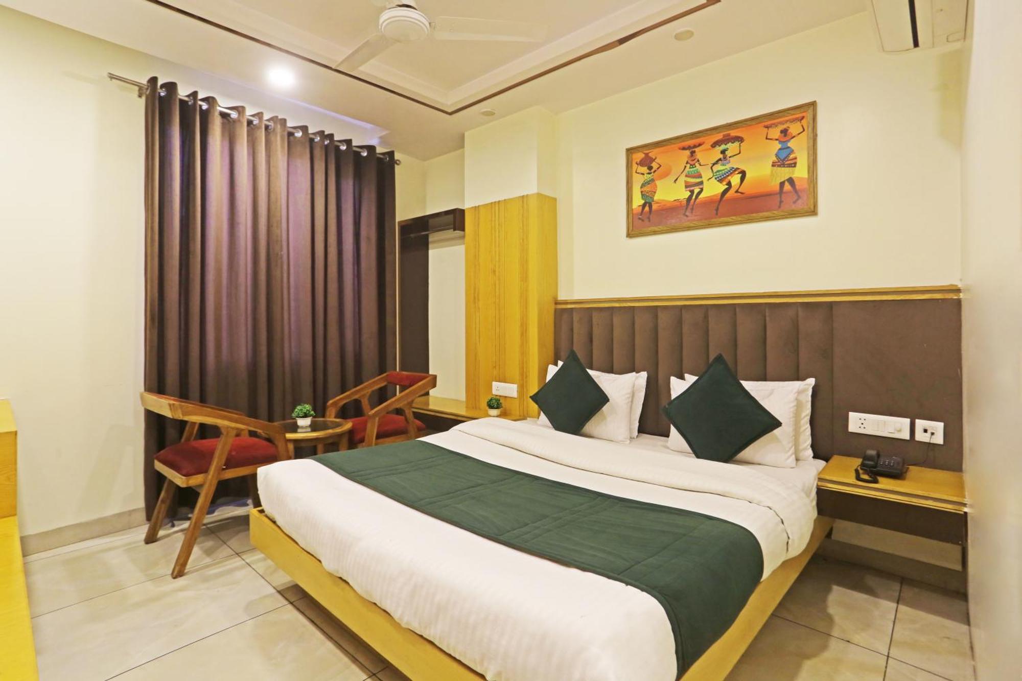 Hotel Aman Imperial Just A Minute Away From New Delhi Railway Station And Connaught Place エクステリア 写真