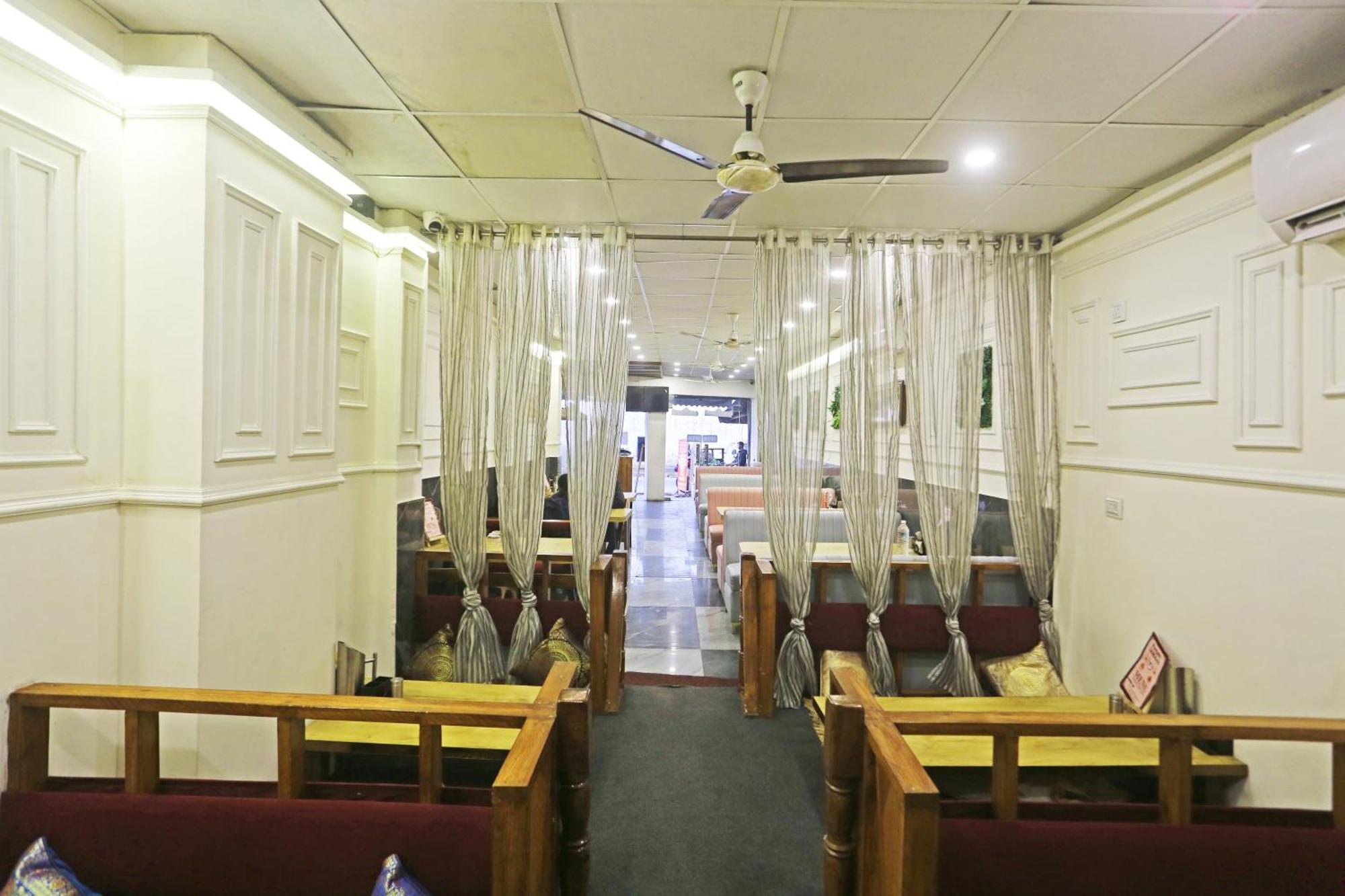 Hotel Aman Imperial Just A Minute Away From New Delhi Railway Station And Connaught Place エクステリア 写真