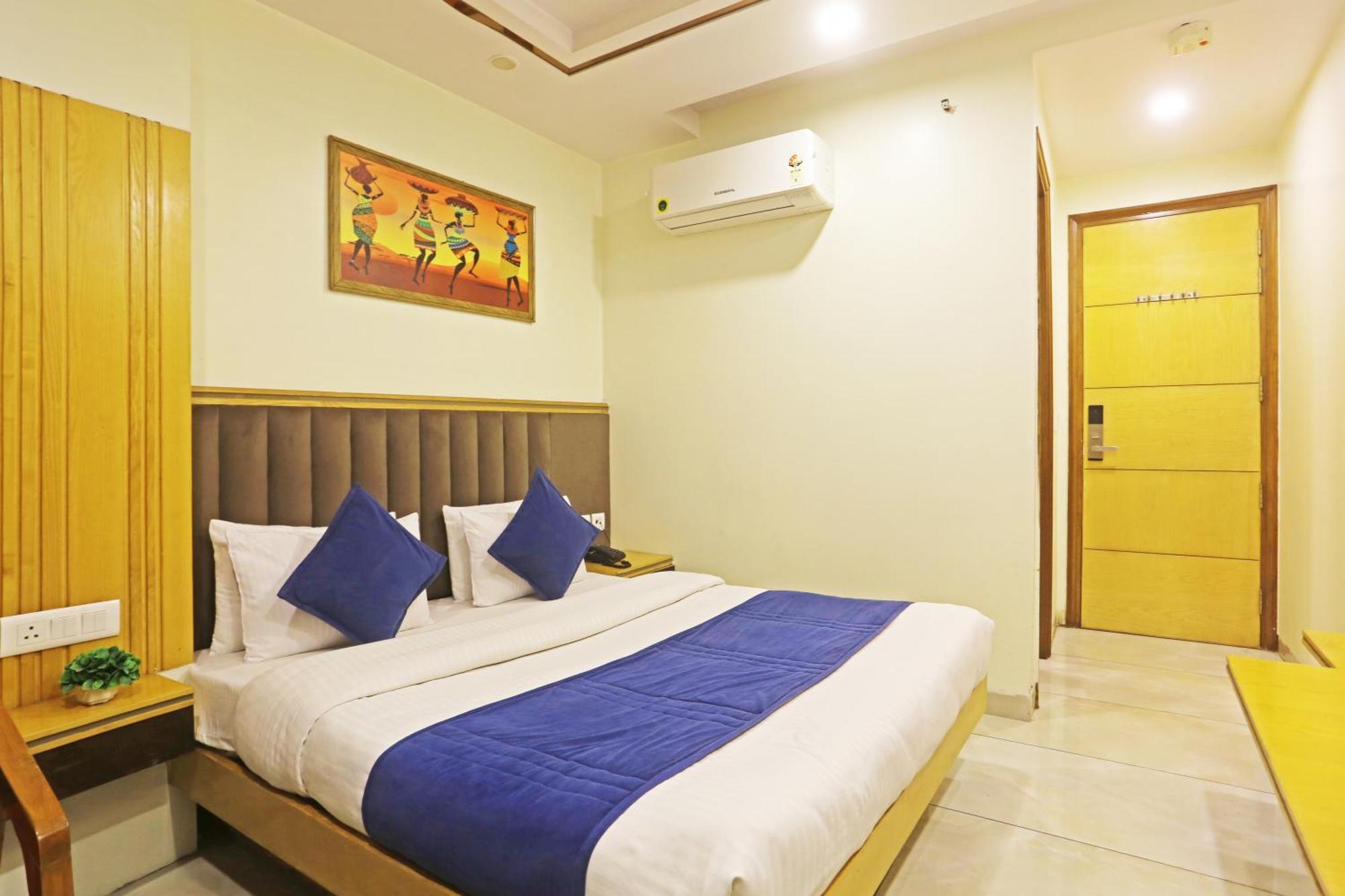 Hotel Aman Imperial Just A Minute Away From New Delhi Railway Station And Connaught Place エクステリア 写真