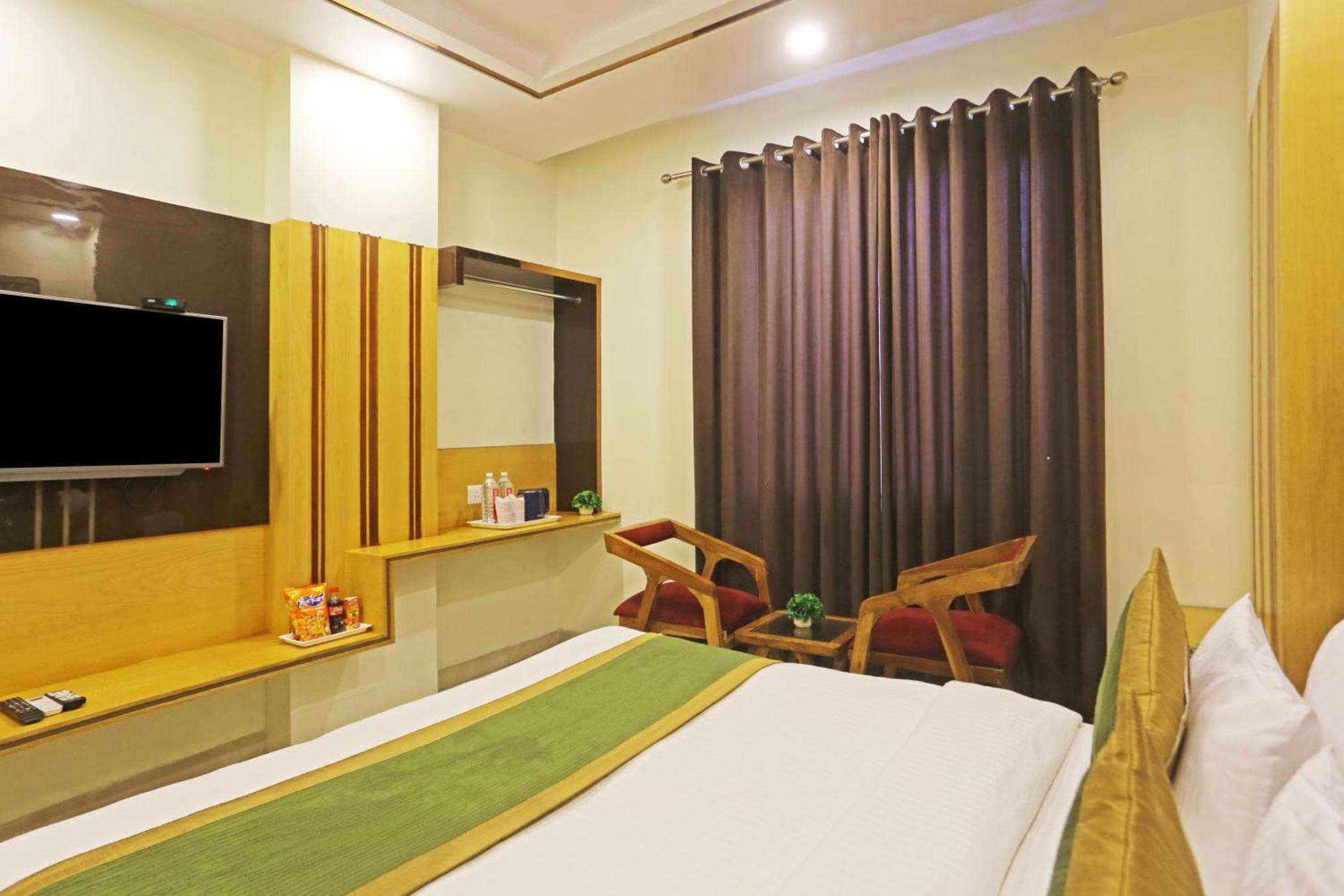 Hotel Aman Imperial Just A Minute Away From New Delhi Railway Station And Connaught Place エクステリア 写真
