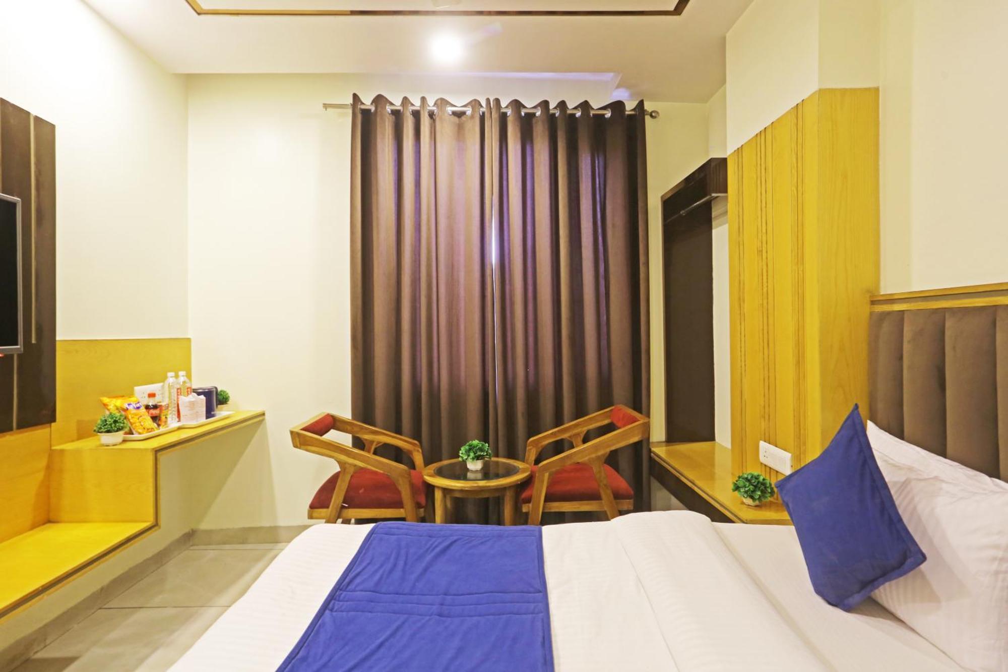 Hotel Aman Imperial Just A Minute Away From New Delhi Railway Station And Connaught Place エクステリア 写真