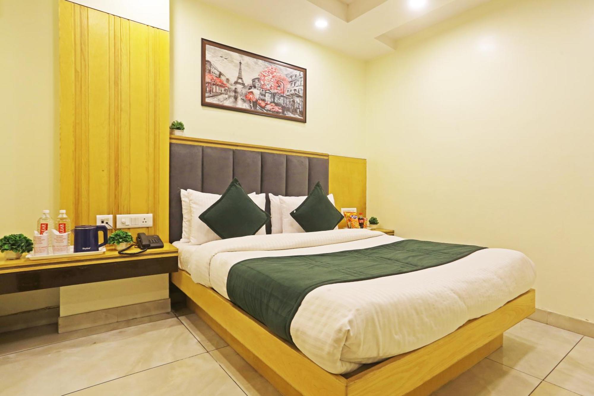 Hotel Aman Imperial Just A Minute Away From New Delhi Railway Station And Connaught Place エクステリア 写真