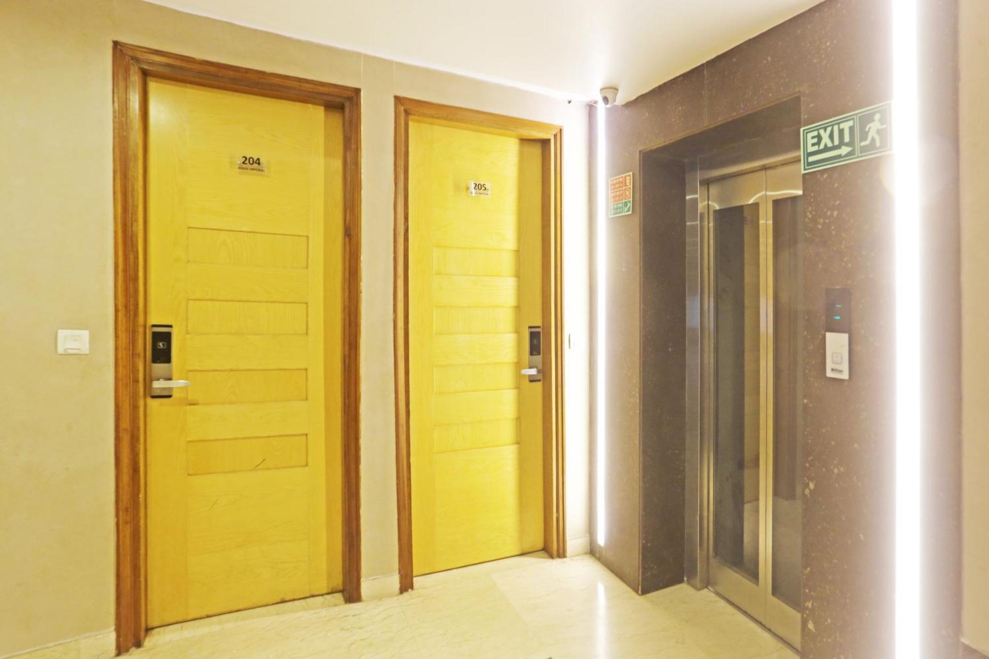 Hotel Aman Imperial Just A Minute Away From New Delhi Railway Station And Connaught Place エクステリア 写真