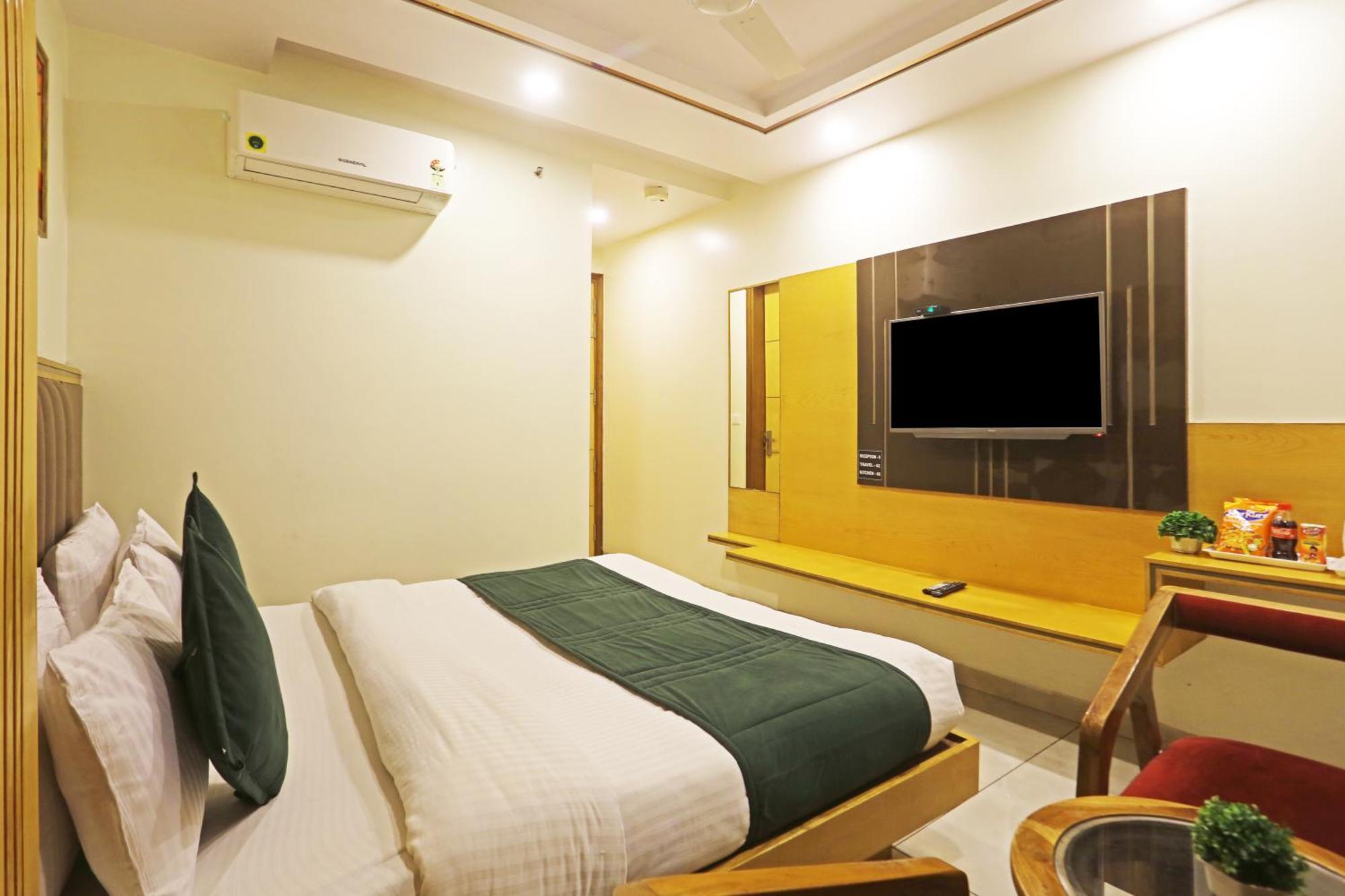 Hotel Aman Imperial Just A Minute Away From New Delhi Railway Station And Connaught Place エクステリア 写真