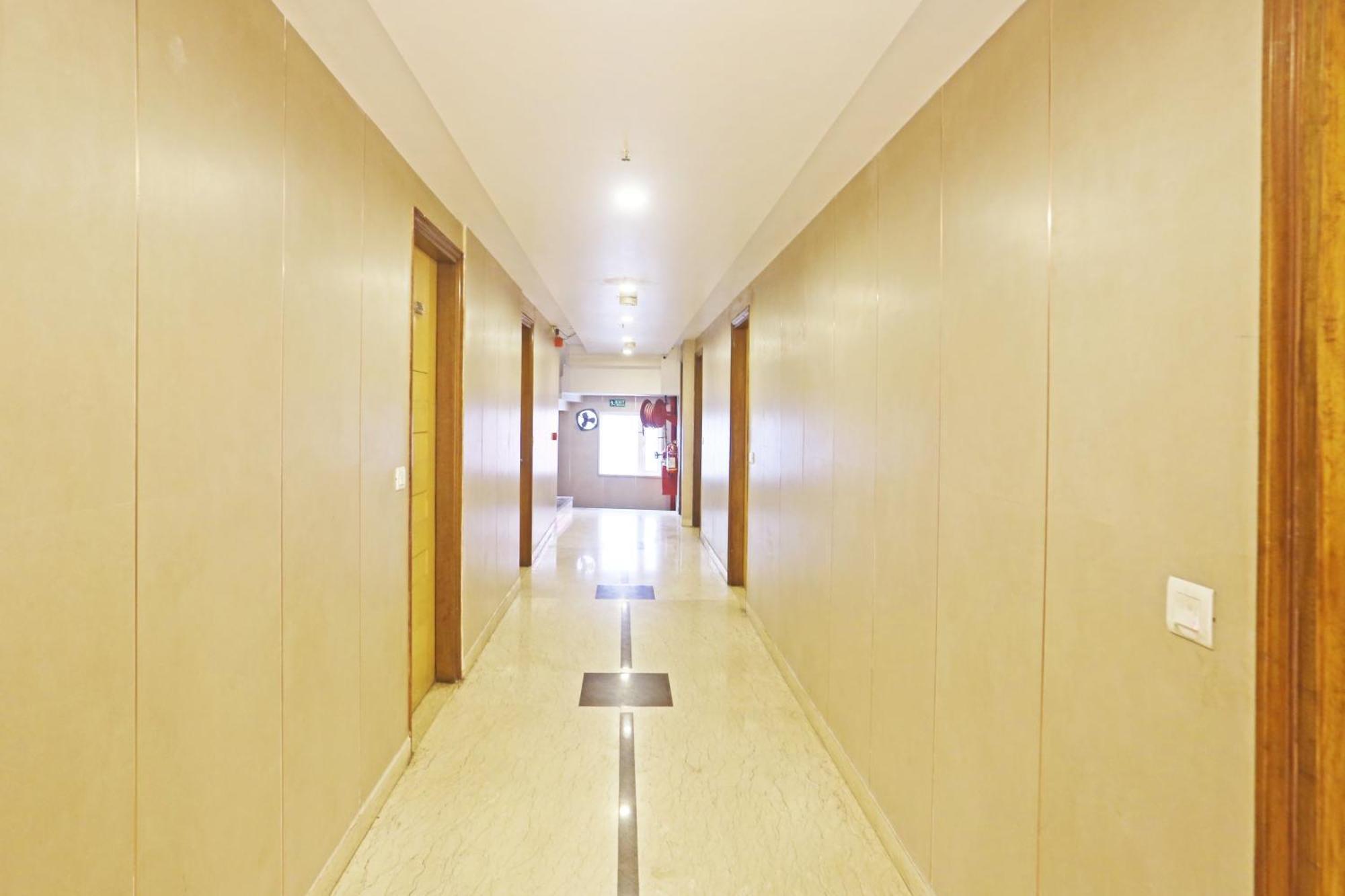 Hotel Aman Imperial Just A Minute Away From New Delhi Railway Station And Connaught Place エクステリア 写真