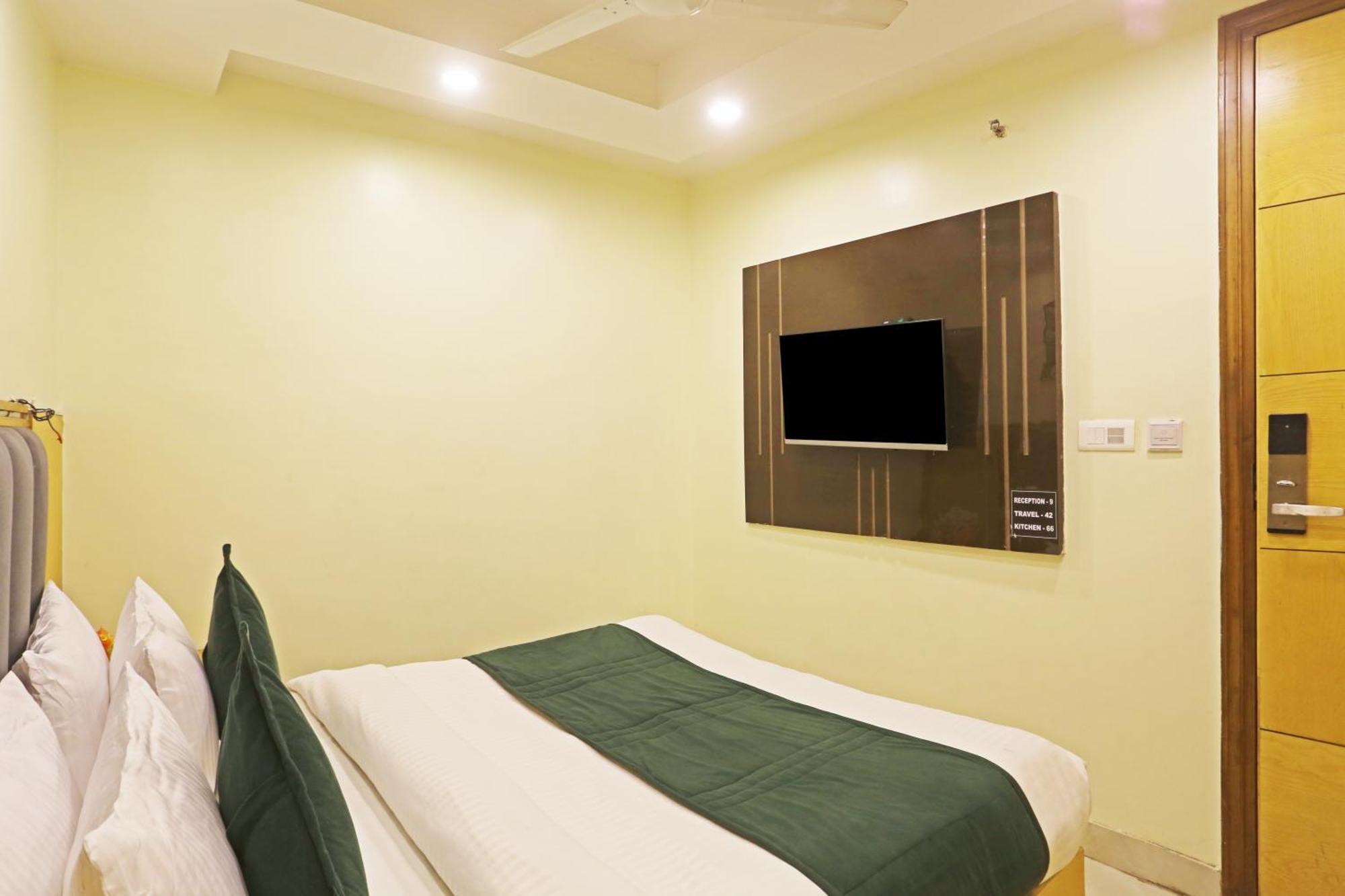 Hotel Aman Imperial Just A Minute Away From New Delhi Railway Station And Connaught Place エクステリア 写真